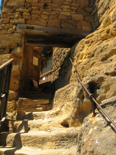 Diapositive La_Roque_Gageac2008-07-19_13.jpg (158ko)